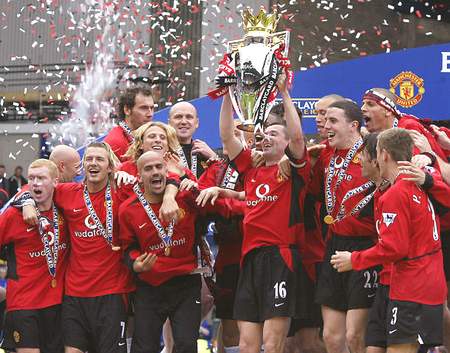  阿森纳主场不敌曼联，争四形势急转直下  